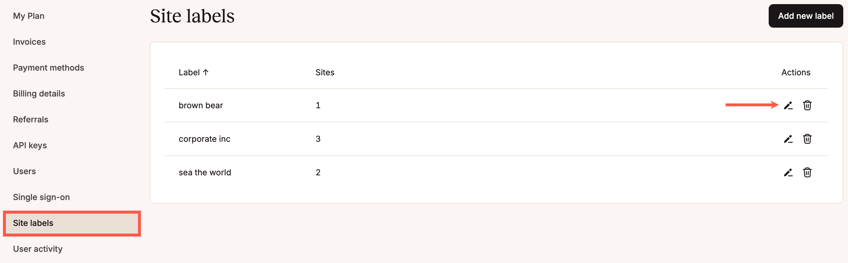 Fare clic sull'icona a forma di matita (modifica) in MyKinsta per modificare il nome di un'etichetta.
