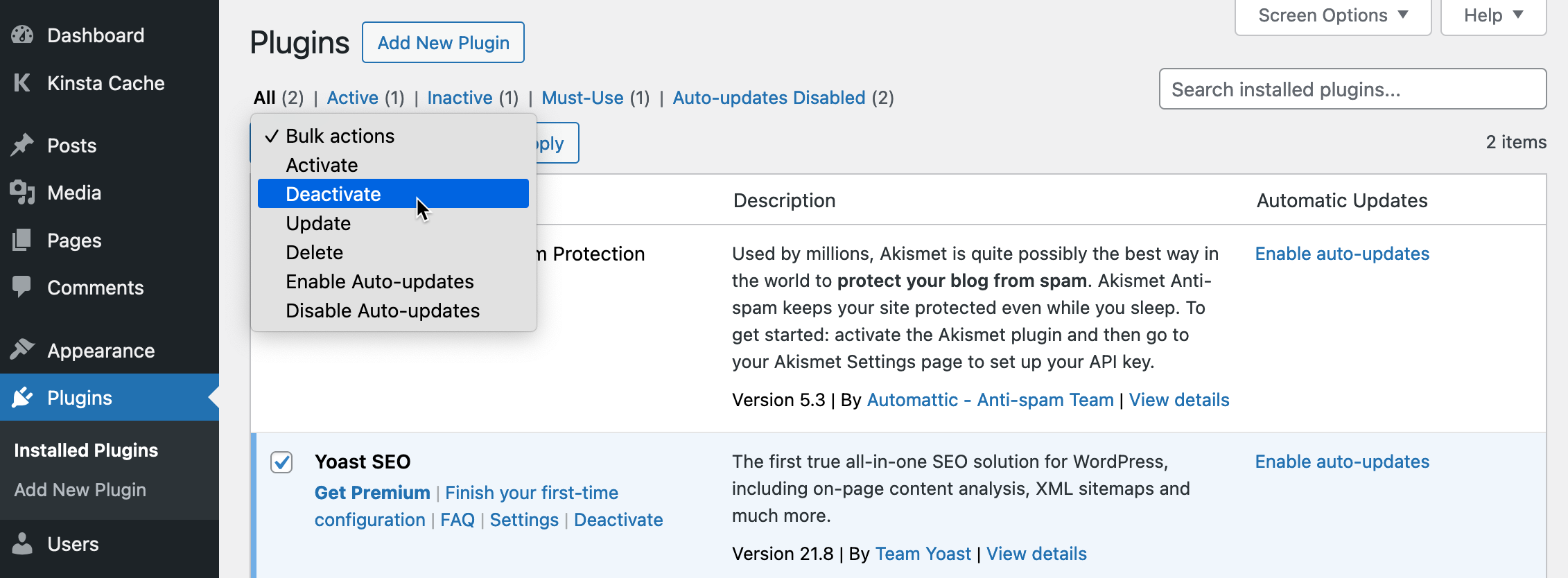 Screenshot van de WordPress plugins pagina en het Bulk Actions uitklapmenu,
