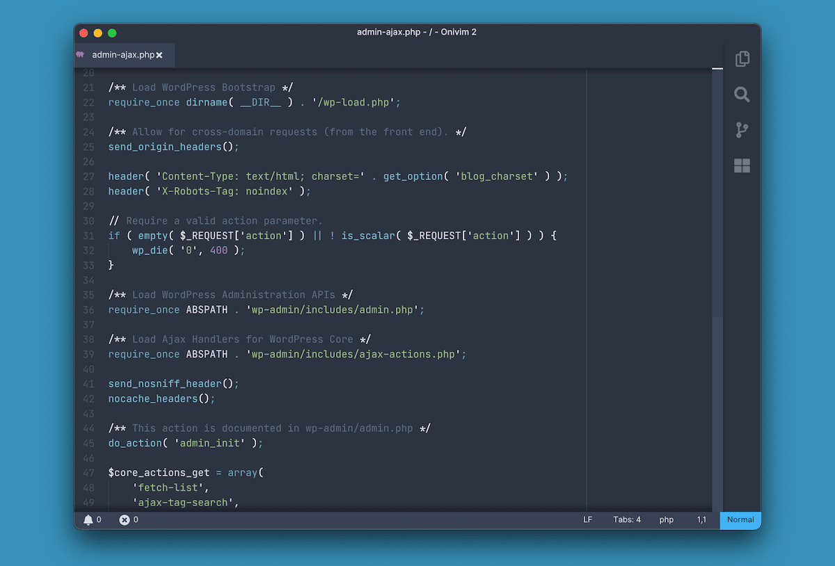 Una ventana del editor de código que muestra el código PHP de un archivo admin-ajax.php de WordPress. El código incluye comentarios y funciones para cargar el código bootstrap de WordPress, gestionar peticiones entre dominios, establecer cabeceras y cargar las API de administración de WordPress y los manejadores Ajax. El editor tiene un tema oscuro con resaltado de sintaxis azul claro.